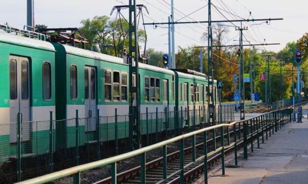 Sosem újítják fel a gödöllői HÉV-et?