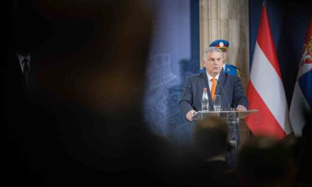 Orbán Viktor: veszélyben vagyunk