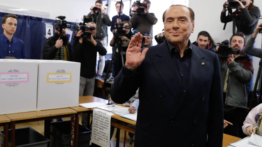 Véget ért a bunga-bunga per, nem bűnös Berlusconi