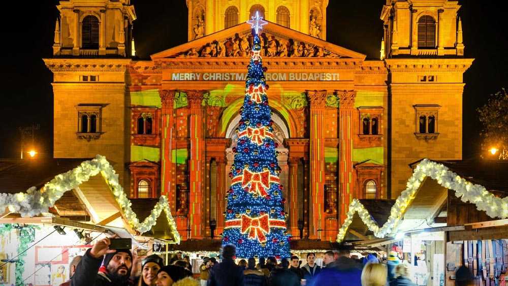 Pénteken nyitnak a fővárosban a karácsonyi vásárok