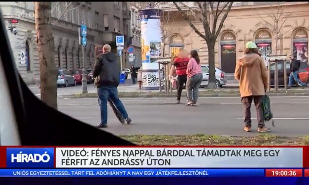 Fényes nappal, az Andrássy út közepén kezdte el egy veszélyes tárggyal ütni a másik férfit, őrizetbe vették