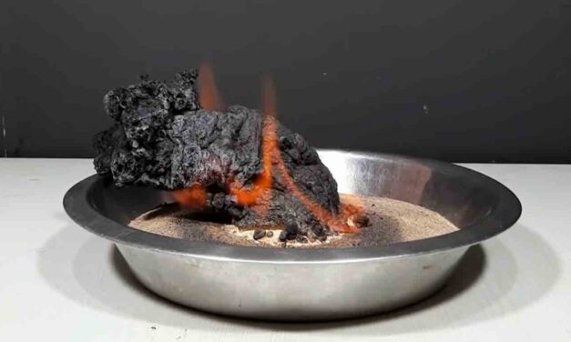 Szódabikarbónás kígyó miatt szenvedtek égési sérüléseket kisdiákok egy ausztráliai kémiaórán