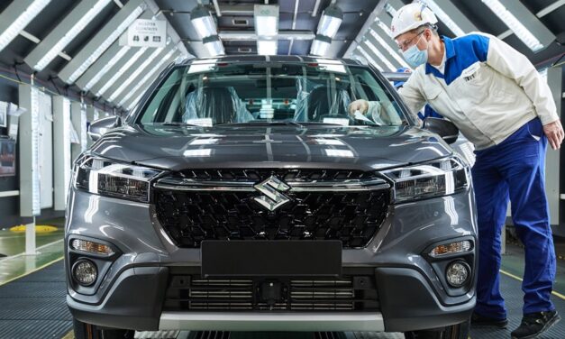 Húsz százalékkal emelik a Suzuki-gyárban a dolgozók bérét