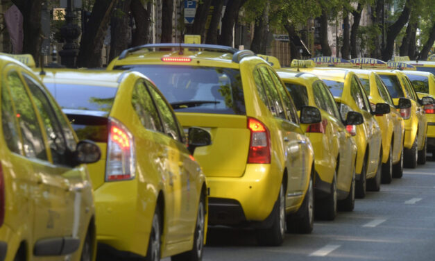 Februárban tudjuk meg, emelik-e a taxizás árát Budapesten