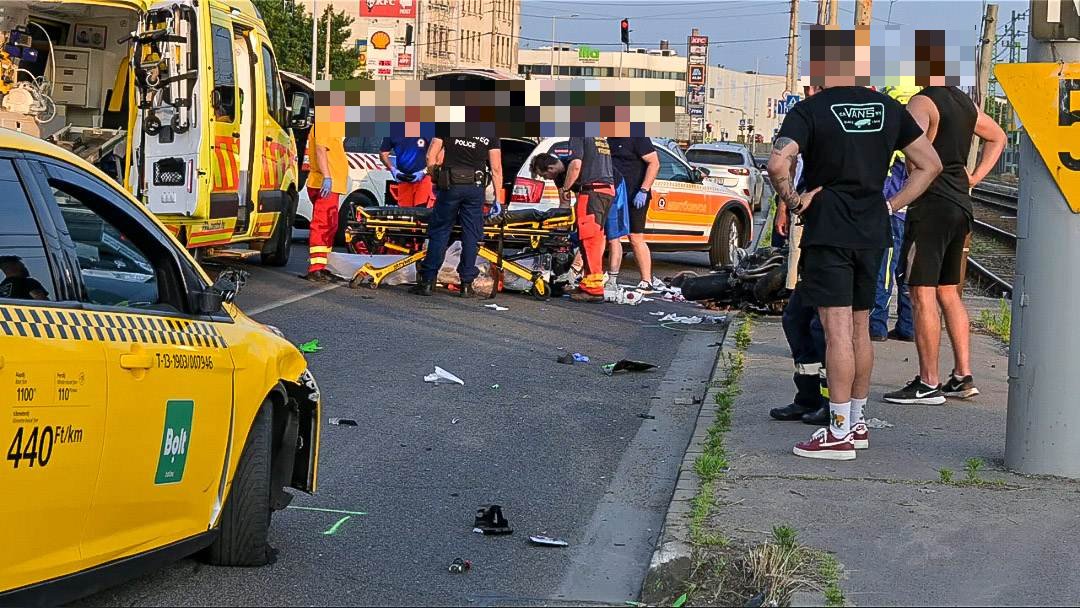 Tragédia a fővárosi Soroksári úton, nem élte túl a fiatal motoros az ütközést