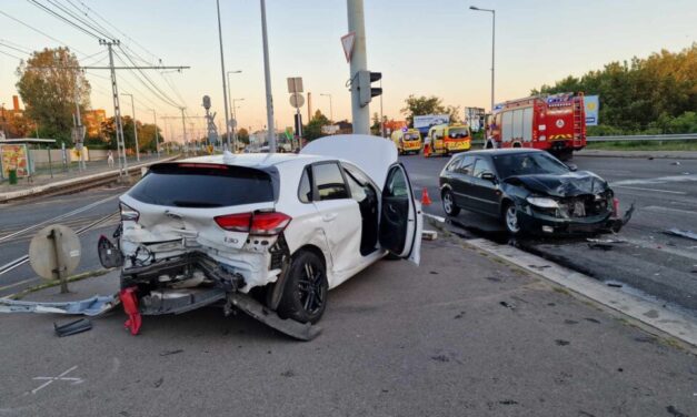 Tömegbalesetet okozott az ittas sofőr meggondolatlansága Pesterzsébeten – négy autó ütközött össze egy kereszteződésben