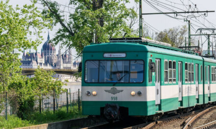 A H5-ös HÉV füstölni kezdett Óbudán, a MÁV szerint forgalmi zavar történt