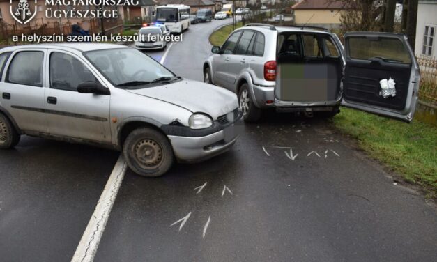 Durva baleset: a parkoló autója mögött álló nőt ütötte el a figyelmetlen sofőr – fotó a helyszínről