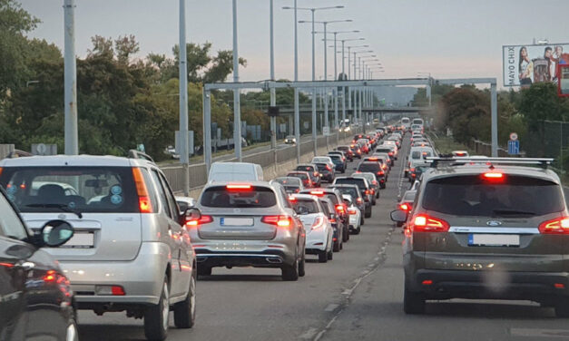 Ennek nem fognak örülni a budapesti autósok: komoly forgalomkorlátozásokra kell számítani ezeken a helyeken