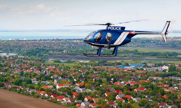 MOST ÉRKEZETT! Lezuhant egy helikopter a Balatonnál