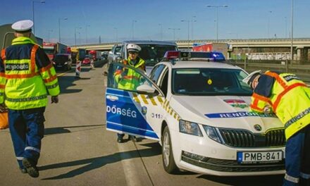 Újabb nagyteljesítményű Mercit törtek össze, ezúttal egy friss jogsis vágta oszlopba tuningolt terepjáróját