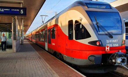 Nagy lehet a baj: az erőszakoskodó utasoknak üzen a MÁV és a Volán, védenék a munkatársaikat