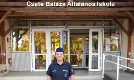 Nem tétlenkedett: rosszul lett kisdiákon segített a hős iskolaőr Jászkiséren