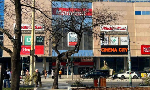 Segítőpontot nyitottak a Mammutban, ahol az utóbbi időben többen is véget vetettek az életüknek