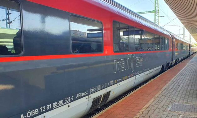 Tragédia a síneken! Halálra gázolt egy embert a Tűztorony Intercity!