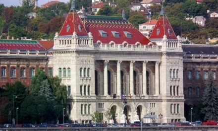 Kigyulladt a Budapesti Műszaki Egyetem egyik laboratóriuma, egy ember súlyosan megsérült