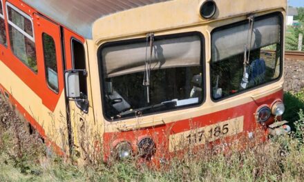 MÁV: csak kedden indul újra a vonat a diósjenői vonalon, ahol szombaton kisiklott egy szerelvény, de az üllői vonalon is változások vannak