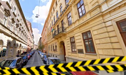 Visszavonták a Magyar Rádió korábbi Bródy Sándor utcai épületére kiadott bontási engedélyt – Mi lehet a kormányhivatal döntésének hátterében?