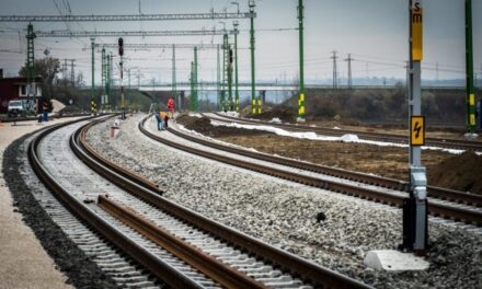 Tragédia! Elgázolt egy embert a fővárosba tartó Nyírség InterCity!