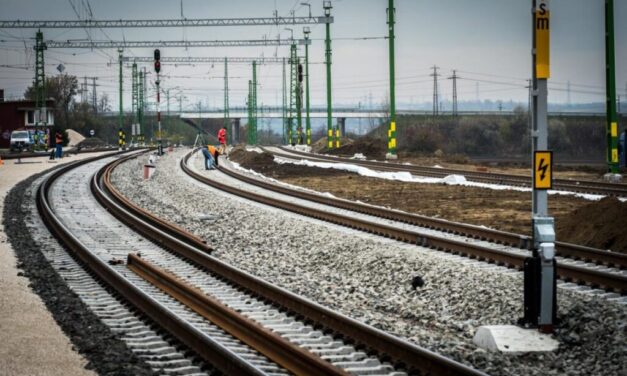 Tragédia! Elgázolt egy embert a fővárosba tartó Nyírség InterCity!