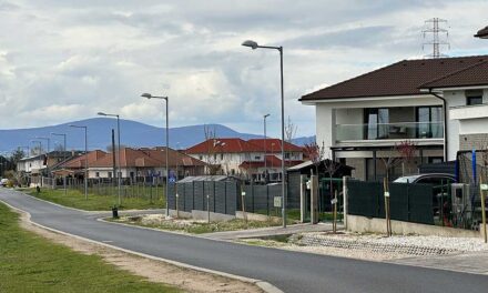 Beindulnak a lakóparkok, itt az 50 millió forint olcsó hitel – Előrukkoltak a bankok a CSOK Plusz ajánlataikkal