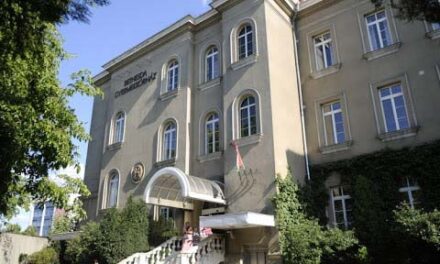 Az ügyelet helyett inkább a kórházakba viszik a gyerekeket a szülők: a Bethesdában már annyi a beteg, hogy több orvost kell beosztani egy műszakra