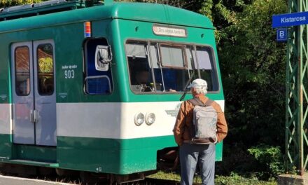 Megszólalt a biztonsági szakértő a HÉV támadásról: Ezt csináljuk vészhelyzetben