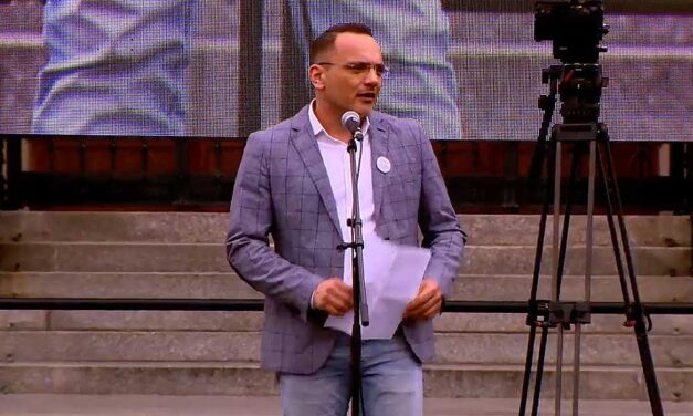„Soha nem jártam Kövér László házában” – megszólalt a DK-s politikus, akiről szigetszentmiklós polgármestere azt állítja, hogy titokban Kövér László otthonába tárgyal