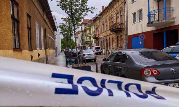 Újpest kettős gyilkosság: az Igazságügyi Elmegyógyító Intézetbe szállították a férfit, aki halálra késelte szüleit