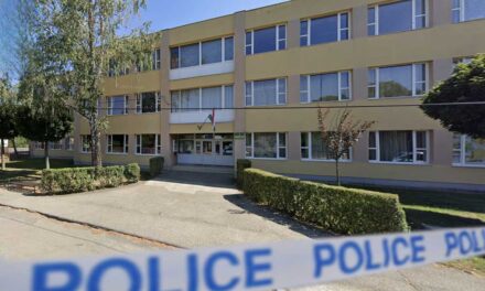 Újabb iskolai bántalmazás: rugdosták és fojtogatták osztálytársai az elsős lányt, a kisdiák kórházba került