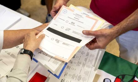 Ez történt a főpolgármester-szavazatok újraszámlálásának első napján, Vitézy Dávid már megszólalt