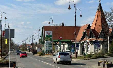 Elgázoltak a zebrán egy édesanyát a két gyermekével, mentőhelikopter szállt le értük Veresegyházon