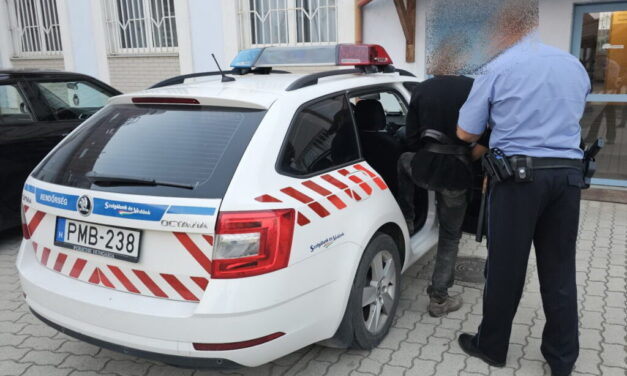 Emberölés Öcsödön: agyonvertek egy idős férfit, a gyilkost saját apja vtte be a rendőrségre