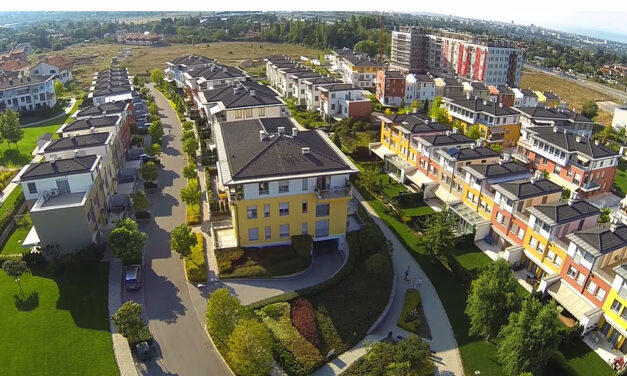 Hoppon maradhatnak a vevők, bedőlésveszély fenyegeti az egyik budapesti lakóparkot, gyanús, ha nagyon ki akarják szolgálni az igényeidet – állítja a szakértő