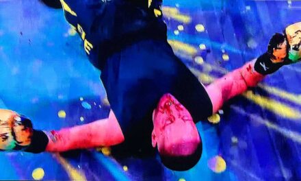 Sztárbox: véresre verte Herceg Király Viktor, az énekes magatehetlenül feküdt a földön, majd bevallotta, hogy a boksz mentette meg az alkoholizmustól