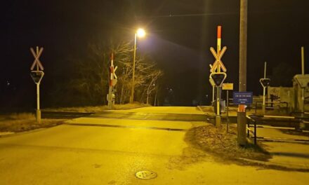 Leállt a vonatközlekedés Piliscsaba és Leányvár között péntek hajnalban, egy órát is késhetnek a szerelvények az esztergomi vonalon