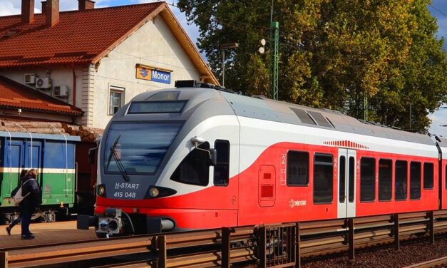 Nehezen indul a nap a MÁV-nál: sorompó – és váltóhiba miatt késések és fennakadások vannak az elővárosi közlekedésben