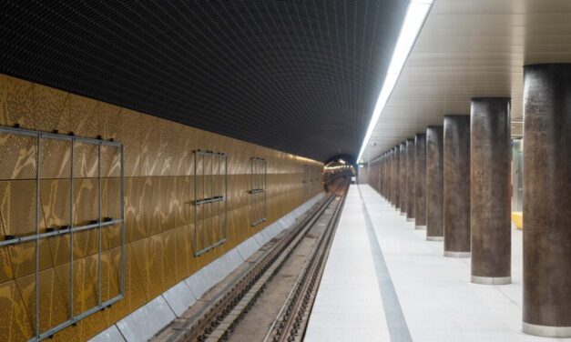 Pótlóbuszok járnak a 2-es metró egy szakaszán, mert vizsgálják, mitől volt gázszag az alagútban