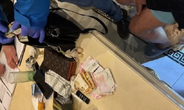 Lányokat futtatott az ismert zenész: több nőt fogva tartott, lecsapott a családra a rendőrség