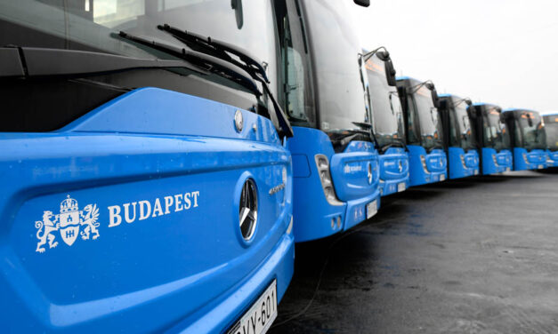 Metróbuszokat indít a főváros Budapest külső kerületeiben