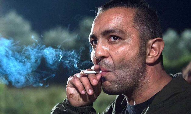 Adósságspirálba került az Aranyélet rosszfiúja: a közösségi oldalon kér segítséget a színész