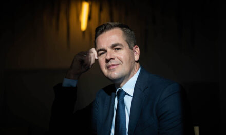 Németh Balázs, az ismert meterológus Németh lajos fia lett a Fidesz frakció szóvivője