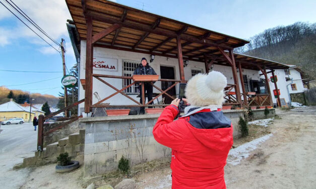 Eladó az RTL sorozatából ismert Teca kocsmája Pilisszentléleken