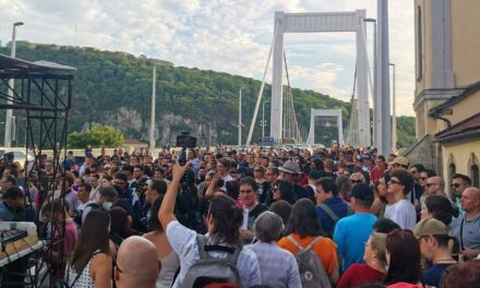 Közelekdési káosz Budapesten: szerda délután tüntetés miatt lezárják az Erzsébet hidat és még filmet is forgatnak a belvárosi kerületekben