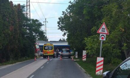 Két súlyos baleset történt az éjszaka: gázolt a vonat Angyalföldön, HÉV-vel ütközött egy autó Csillaghegyen