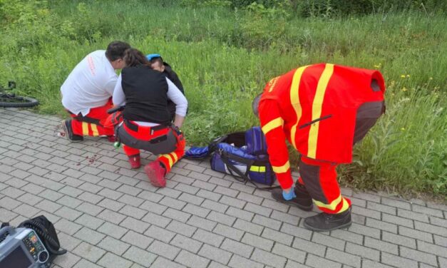 Sínek közé esett egy férfi Piliscsabán, szakiskolások mentették meg az életét