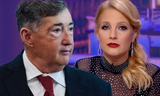 Magyarország leggazdagabb emberének a tévéjében a nézőktől kuncsorgtak össze másfél milliót a szegény gyerekeknek, Mészáros Lőrinc és Várkonyi Andrea közben másra költi a vagyonát