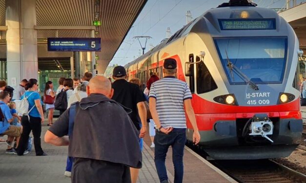 MÁV: leállították a Vonatinfót, amivel követni lehetett a vonatok késését