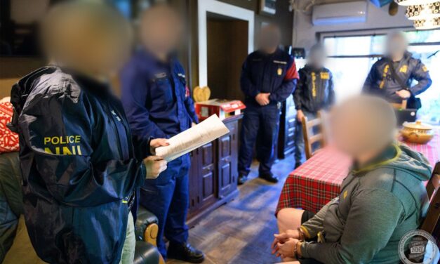 „Péter bácsi végig együtt aludt az Adriennel” – kiskorú neveltjeivel tölthette az éjszakákat az óbudai javítóintézet igazgatója, aki futtatta is a kiskorúakat