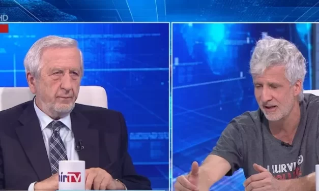 „Évek óta a sátánt szolgálja”- mondta édesapjáról Jeszenszky Zsolt, miután egy kalapáccsal majdnem megölte egy ámokfutó a volt külügyminisztert